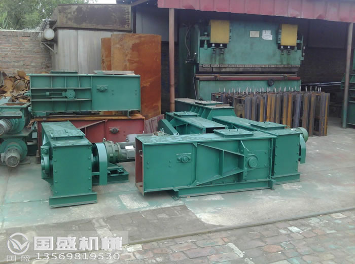 煤礦刮板輸送機 煤礦刮板輸送機,